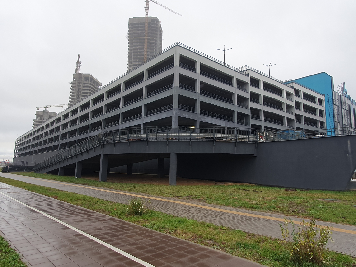 Торгово-общественный центр «Avia Mall»