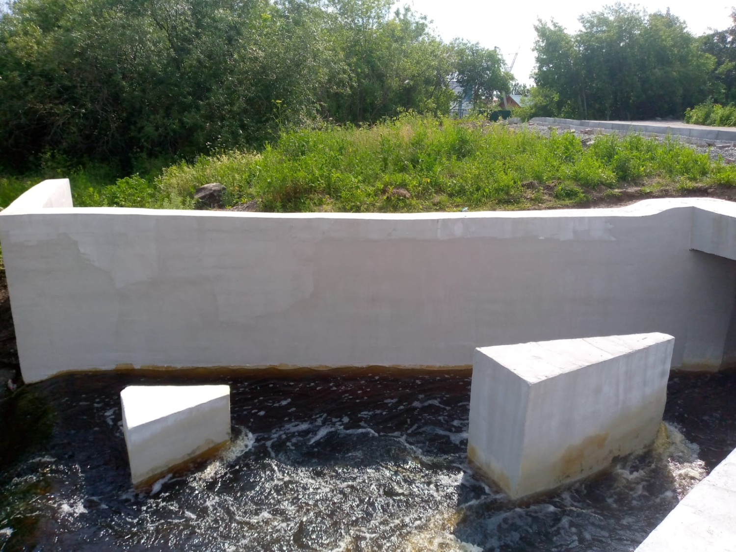 Капитальный ремонт гидротехнических сооружений по улице Узорной на р. Патрушиха