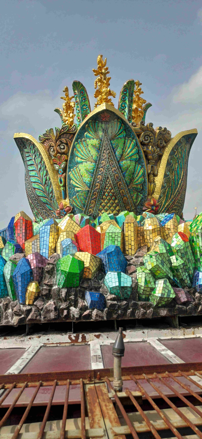 Фонтан &quot;Каменный цветок&quot;