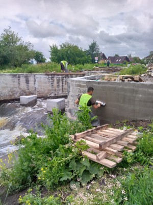 Капитальный ремонт гидротехнических сооружений по улице Узорной на р. Патрушиха