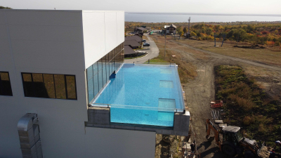 Парящий открытый бассейн, «Хвалынские термы»